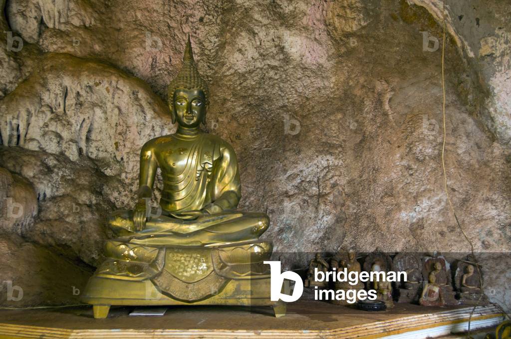 Thailand: Buddha, Wat Tham Seua, Krabi Town, Krabi Province, Southern Thailand