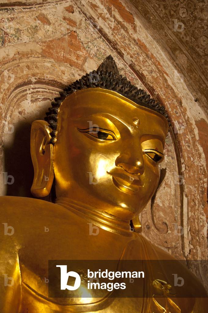 Burma / Myanmar: Restored Buddha in the main shrine facing east, Htilominlo Temple, Bagan (Pagan) Ancient City