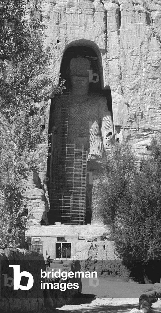 Afghanistan: Bamian Buddha in 1979.