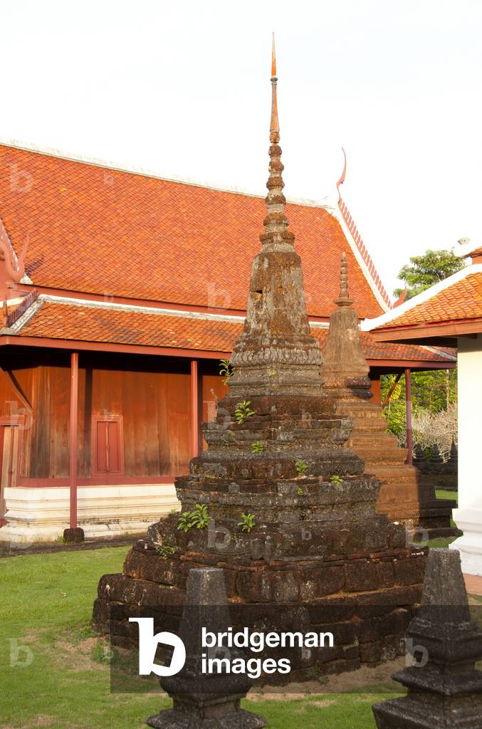 Thailand: Small chedi, Wat Plai Klong (also known as Wat Bupharam), Trat