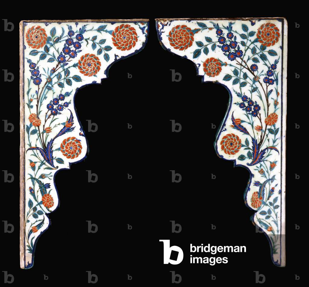 Turkey: A set of elaborately decorated fritware corner tiles, Iznik, late 16th century.