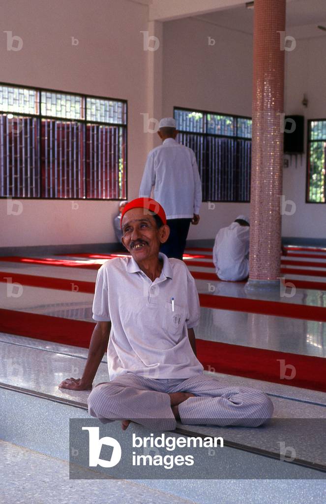 Thailand: Haw Muslim man in the mosque at Mae Sai, Chiang Rai Province, northern Thailand