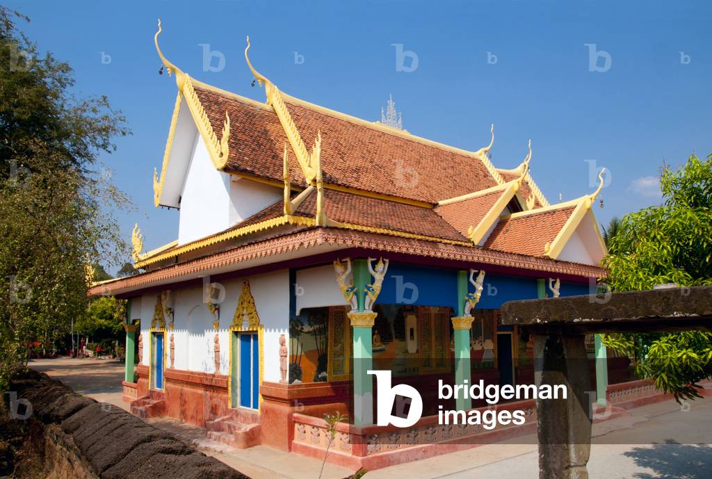 Cambodia: Colourful modern viharn on the northeast side of the central sanctuary, Bakong, Roluos Complex, Angkor