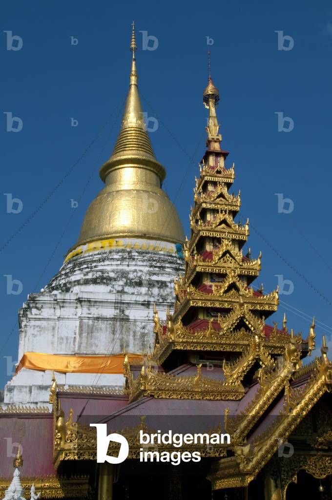 Thailand: Chedi Phra Boromathat and the Burmese-style mondop (pavilion), Wat Phra Kaeo Don Tao, Lampang, Lampang Province