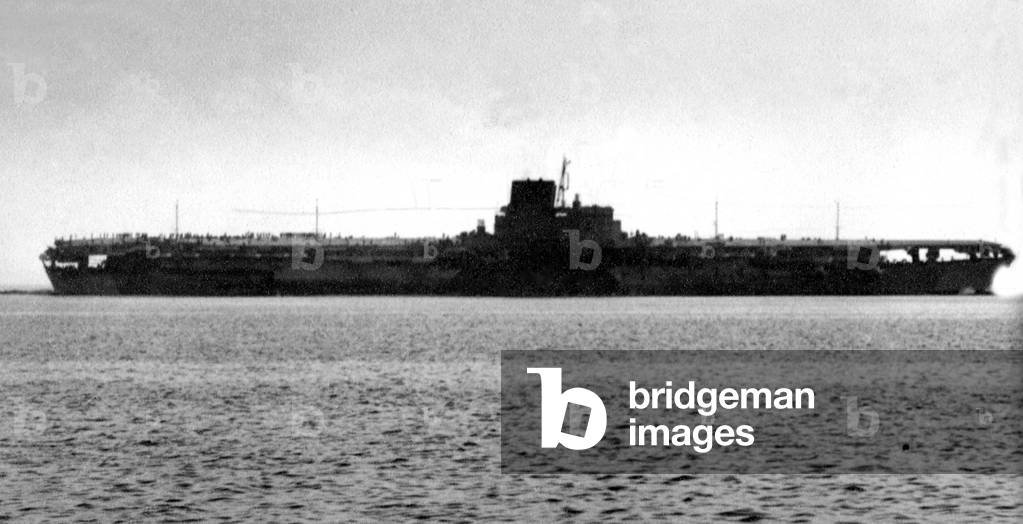 Japan: Aircraft carrier Shinano of the Imperial Japanese Navy
