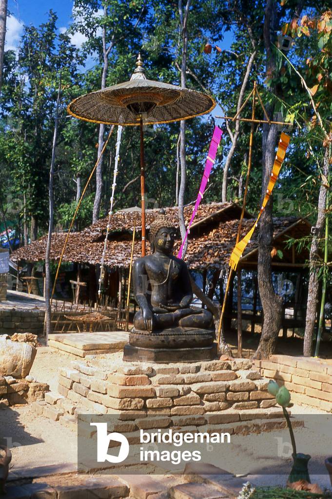 Thailand: The ruins of Wat Ku Din Khao, an 800-year old temple from the Lanna Period in the grounds of Chiang Mai Zoo, Chiang Mai, northern Thailand