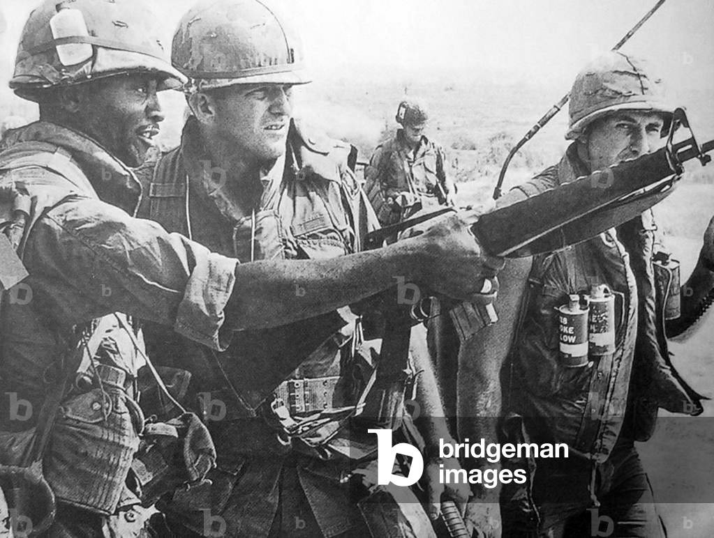 Vietnam: US Army soldiers in action during the 1968 Tet Offensive at Hue, central Vietnam.
