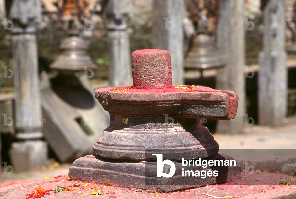 Nepal: A Shivalingam at the Hindu Budhanilkantha Temple, Budhanilkantha, Kathmandu Valley (photo)