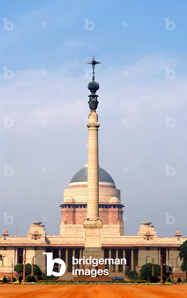 India: Rashtrapati Bhavan (the official residence of the President of India) and the Jaipur Column, New Delhi