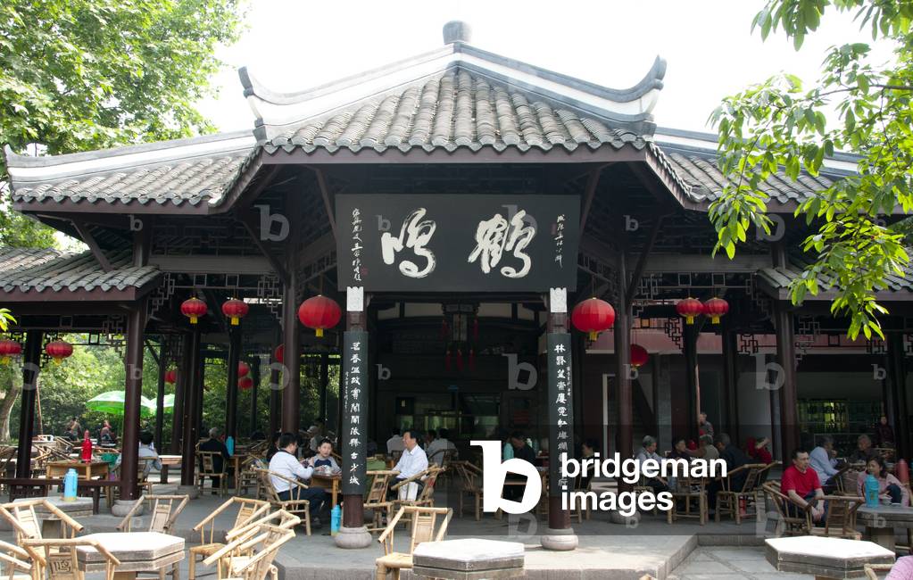 China: A tea house in Renmin Gongyuan (People's Park), Chengdu, Sichuan Province