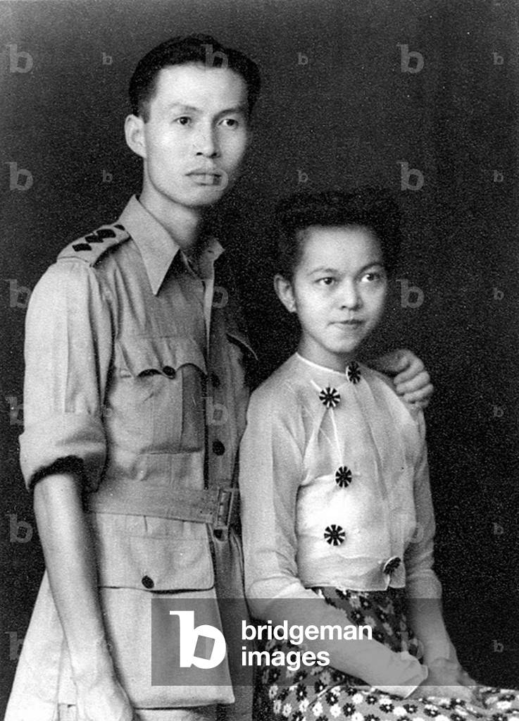 Burma / Myanmar: Daw Mi Mi Khaing (1916-1990) with her husband Sao Saimong Mangrai