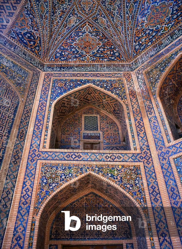 Uzbekistan: Ceiling detail of the portico of the main facade of Tillya Kari Madrassa, The Registan, Samarkand