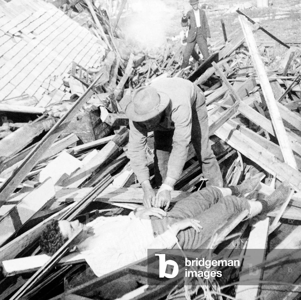 USA: The 1900 Galveston Hurricane. 'Missed! A deaf looter at Galveston escapes temporarily a deserved fate', 1900. In fact there were looters and shootings after the hurricane, but this may be a posed image