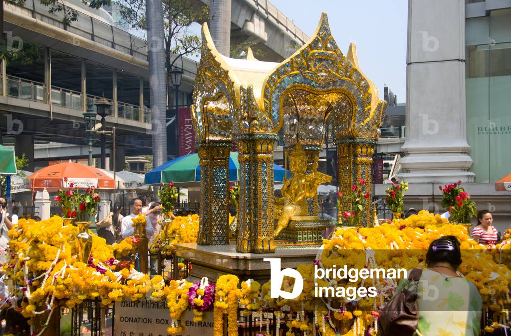 Thailand: Erawan Shrine (San Phra Phrom), Bangkok