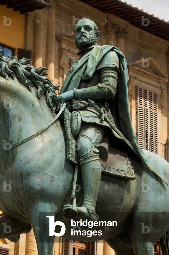 Italy: Equestrian statue of Cosimo Medici (1389 - 1464), Piazza della Signoria, Florence. Sculpted by Giambologna (1529 - 1608)