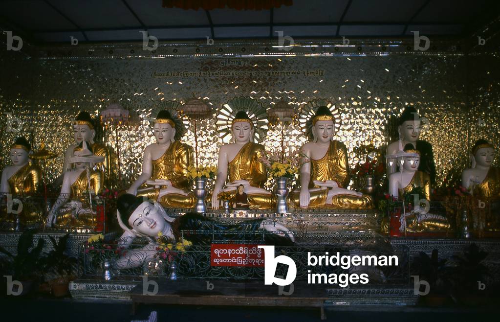 Burma / Myanmar: Reclining Buddha in a shrine at the Shwedagon Pagoda, Yangon (Rangoon)