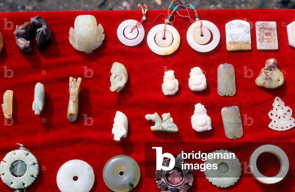China: Jade items for sale on the street in Suzhou