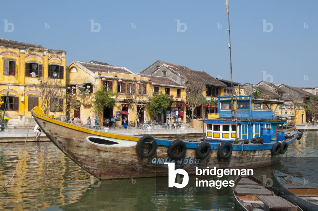 Vietnam: The historic merchant town of Hoi An across the Thu Bon River (photo)