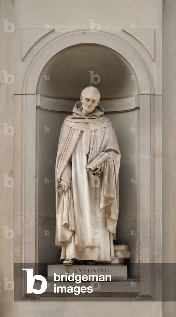 Italy: Saint Antonino (Antoninus or Little Anthony), Italian Dominican friar and archbishop of Florence. 19th century statue outside the Uffizi Gallery, Florence, Italy. Sculpted by Giovanni Dupre (2016)