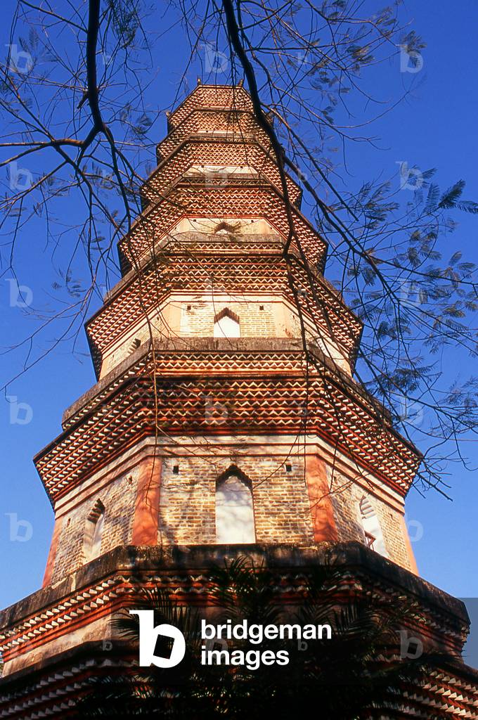China: Sizhou Pagoda built in 1618, Xi Hu (West Lake), Huizhou, Guangdong Province (photo)