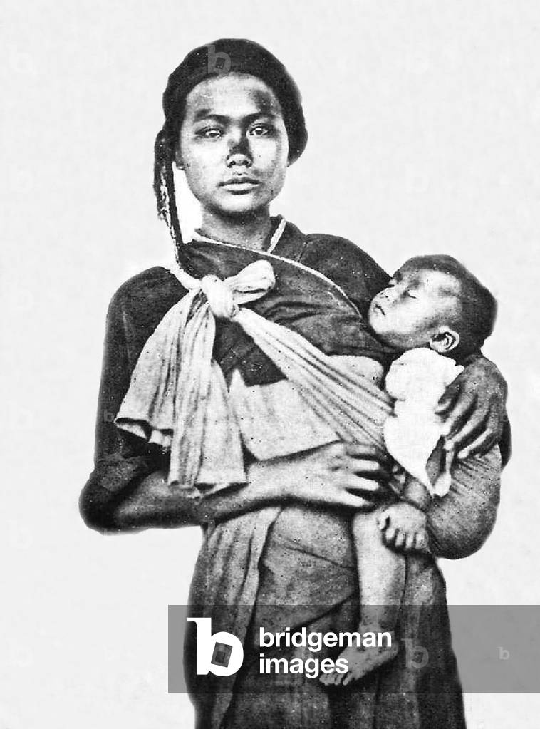 China / Taiwan: A 'Pepohoan' woman of Taiwan with her child (John Thomson, 1871).