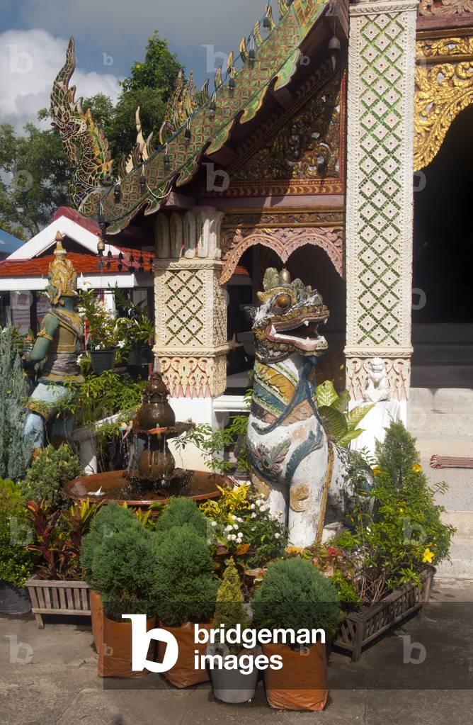 Thailand: Wat Phrathat Doi Kham, Chiang Mai