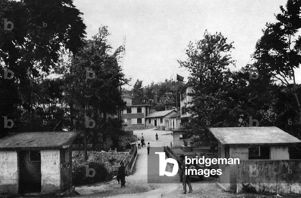 Burma / Myanmar: Border bridge where the Burma Road crosses into China, Panghsai - Wanding. Communist Party of Burma (CPB), (1986)