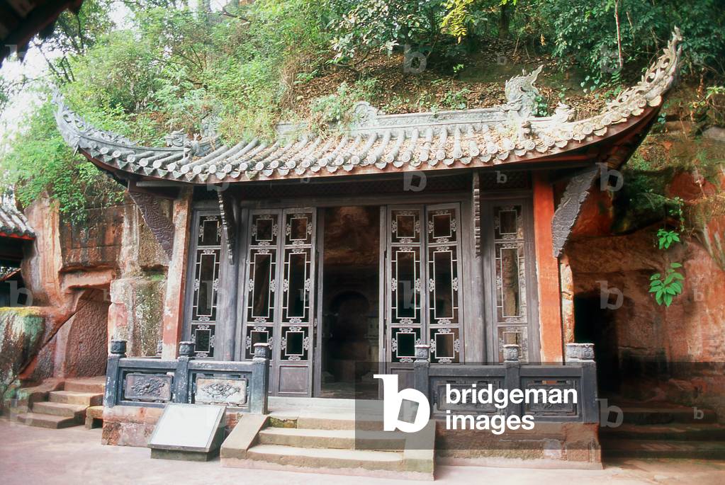 China: A pavilion on Lingyun Shan (Towering Cloud Hill), near the Giant Buddha, Leshan, Sichuan Province