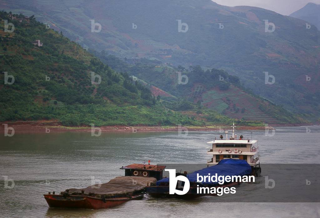 China: Barges, early morning in the Qutang Gorge, smallest of the Three Gorges, Yangtze (Yangzi) River