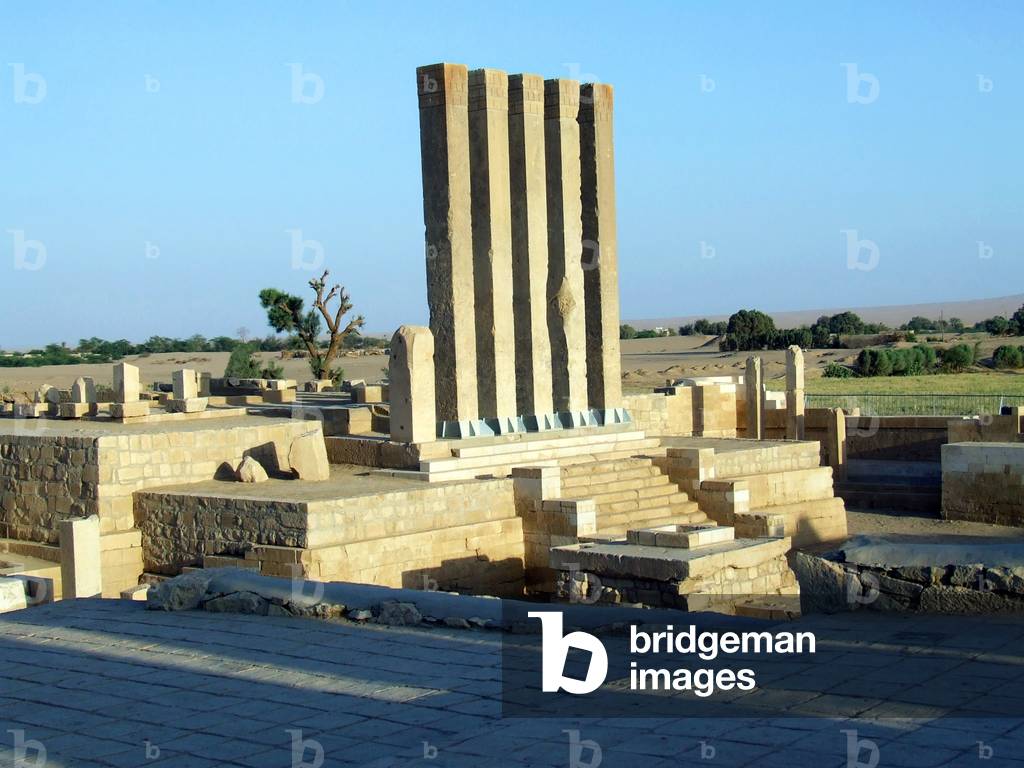 Yemen: The Temple of Awwam (Mahram Bilqis) dedicated to the Moon God Almaqah at Ma'rib, former capital of the Sabaean Kingdom, c. 7th-5th century BCE