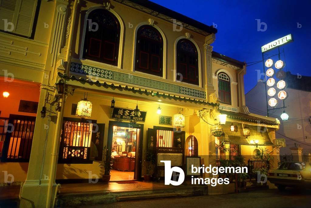 Malaysia: The Baba House Hotel at night, Malacca