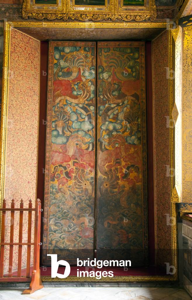 Thailand: Decorated door panels in the Reclining Buddha pavilion, Wat Pho (Temple of the Reclining Buddha), Bangkok