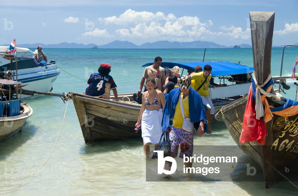 Thailand: Visitors arrive at Hat Rai Leh West, Krabi Coast