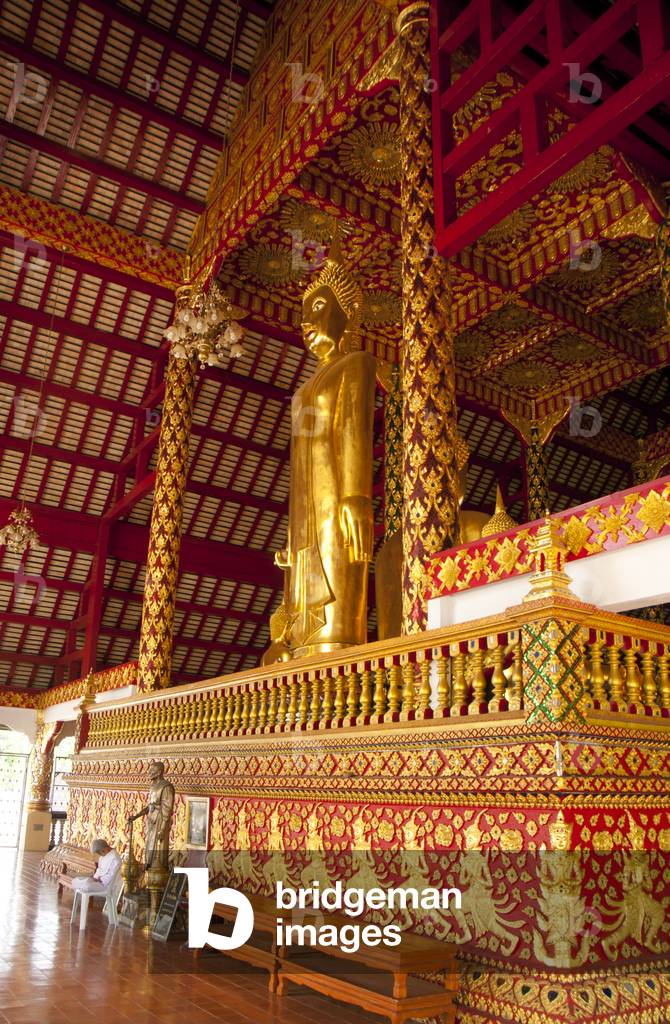 Thailand: Buddha statues in the viharn (assembly hall) at Wat Suan Dok, Chiang Mai, northern Thailand