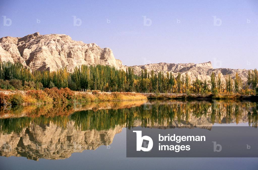 China: Mountain scenery near the Kizil Thousand Buddha Caves, Kuqa, Xinjiang Province