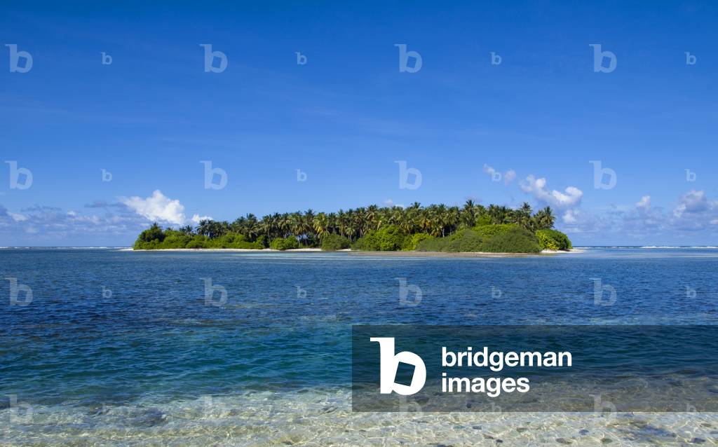 Maldives: Small island and reef south of Feydhoo Island, Addu Atoll (Seenu Atoll)