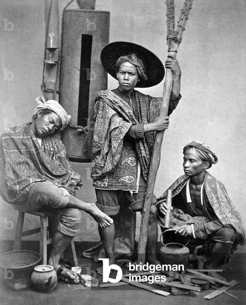 Indonesia / Java: Itinerant Javanese tradesman, Batavia (Jakarta), c. 1870