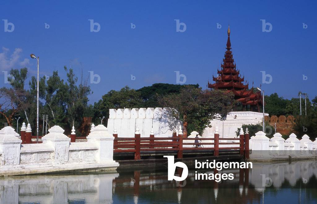 Burma / Myanmar: The South Gate of Mandalay Fort and surrounding moat, Mandalay