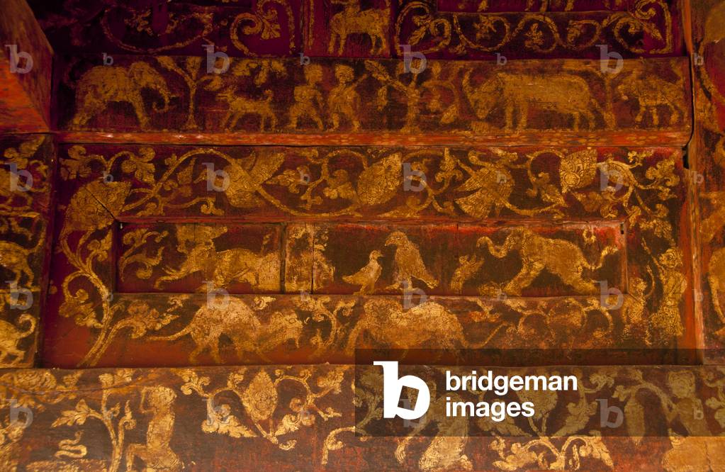Thailand: Fading murals inside the viharn, Wat Lai Hin, Lampang Province