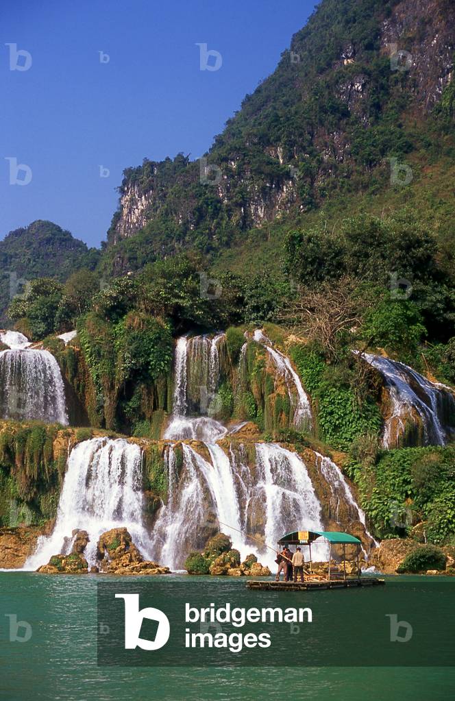 China / Vietnam: Ban Gioc or Detian Falls, on the Vietnamese - Chinese border, Guangxi Province (China) and Cao Bang Province (Vietnam)