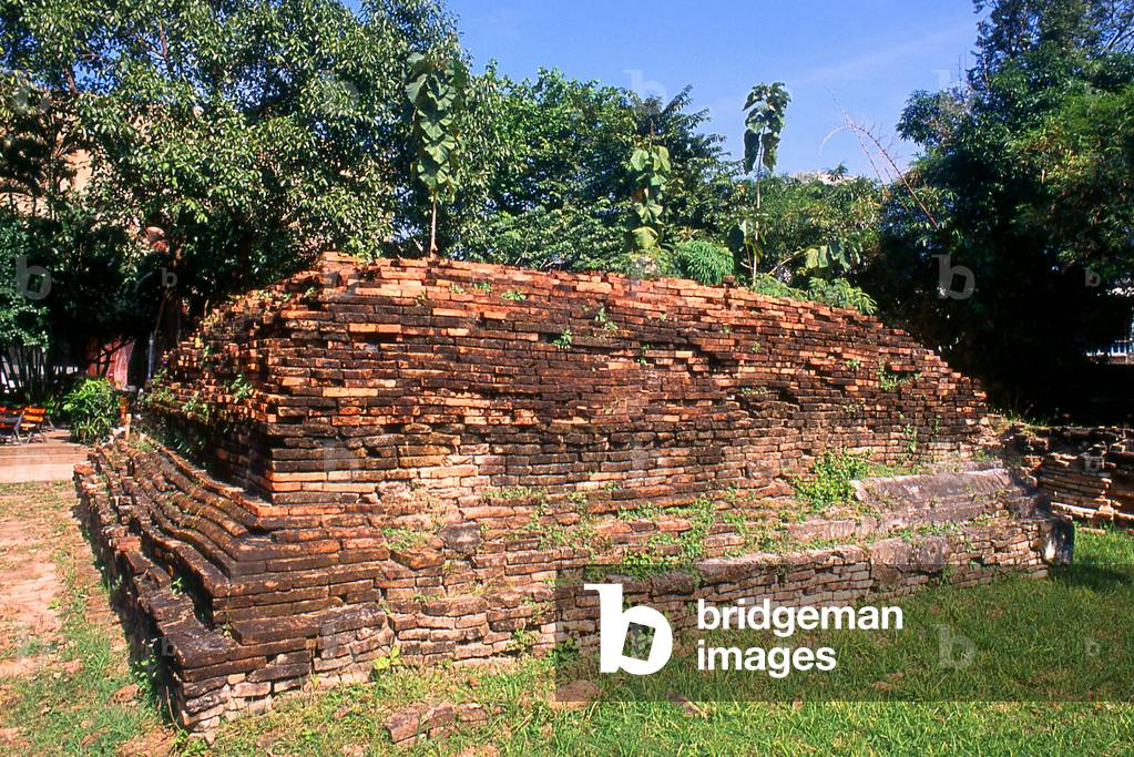 Thailand: The base remains of an old chedi at Wat Sang Ka in the grounds of the Chiang Mai College of Drama and Arts, Suriyawong Soi 5, Chiang Mai