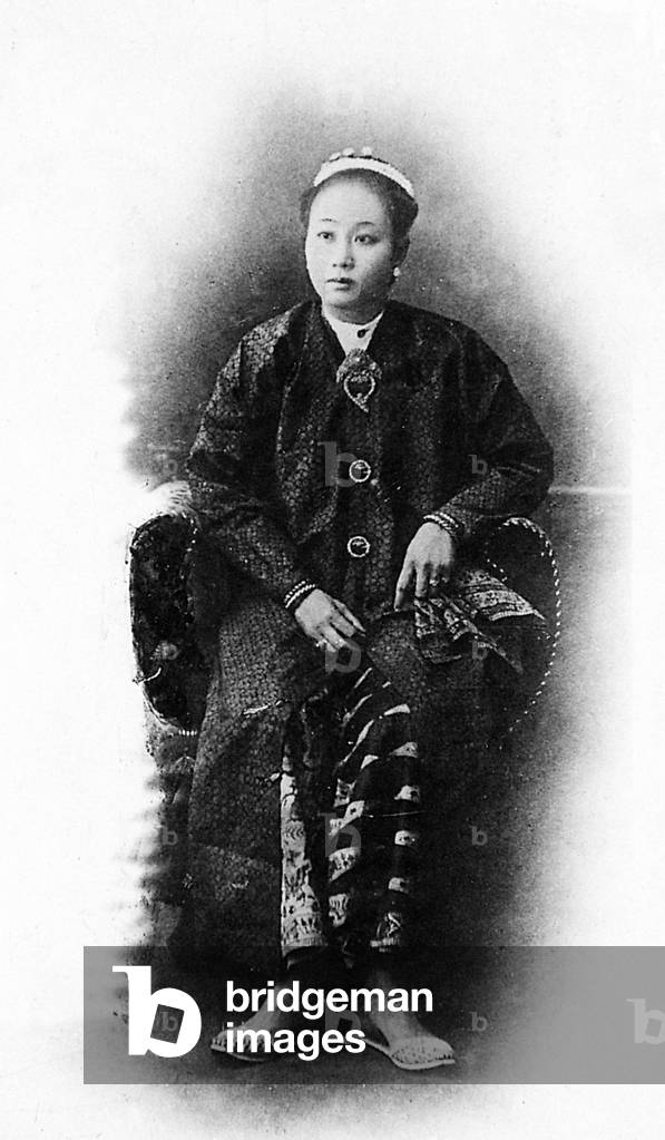 Indonesia / Malaysia / Singapore: The daughter of a Capitan Cina or Chinese Community Leader from Medan, Sumatra, early 20th century