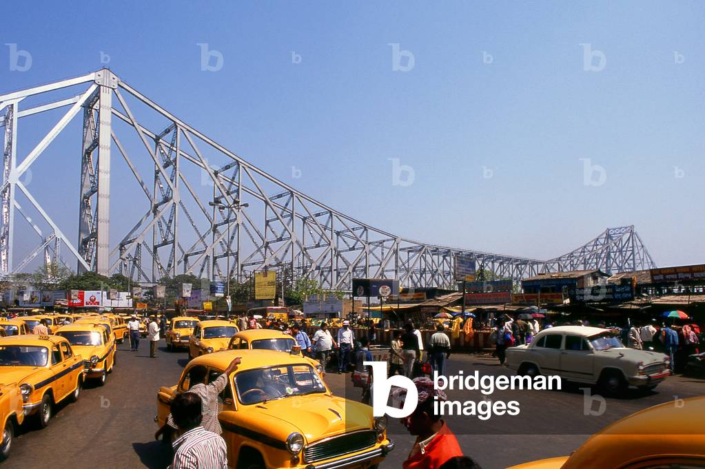 India: Taxis await custom near the Howrah Bridge and Howrah Railway Station, Kolkata (Calcutta), West Bengal