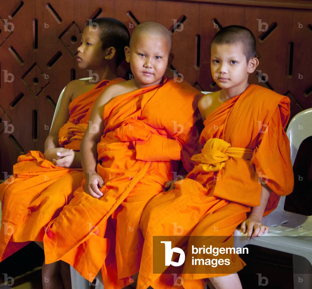 Thailand: Young Buddhist novices at Wat Mahathat, Phetchaburi