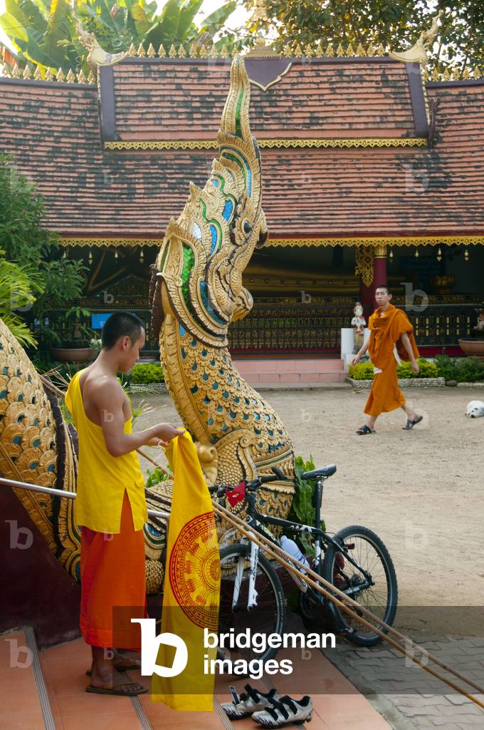 Thailand: Monks at Wat Chiang Chom (Wat Chedi Plong), Chiang Mai