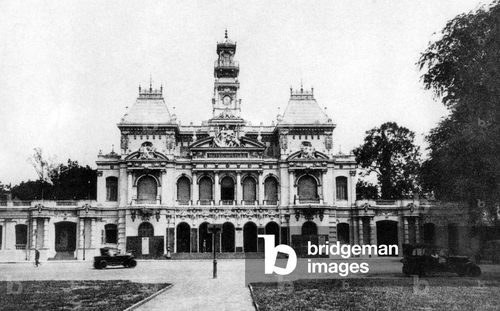 Vietnam: Saigon's old City Hall (Hotel de Ville), now Ho Chi Minh City's People's Committee building, Saigon (1925)