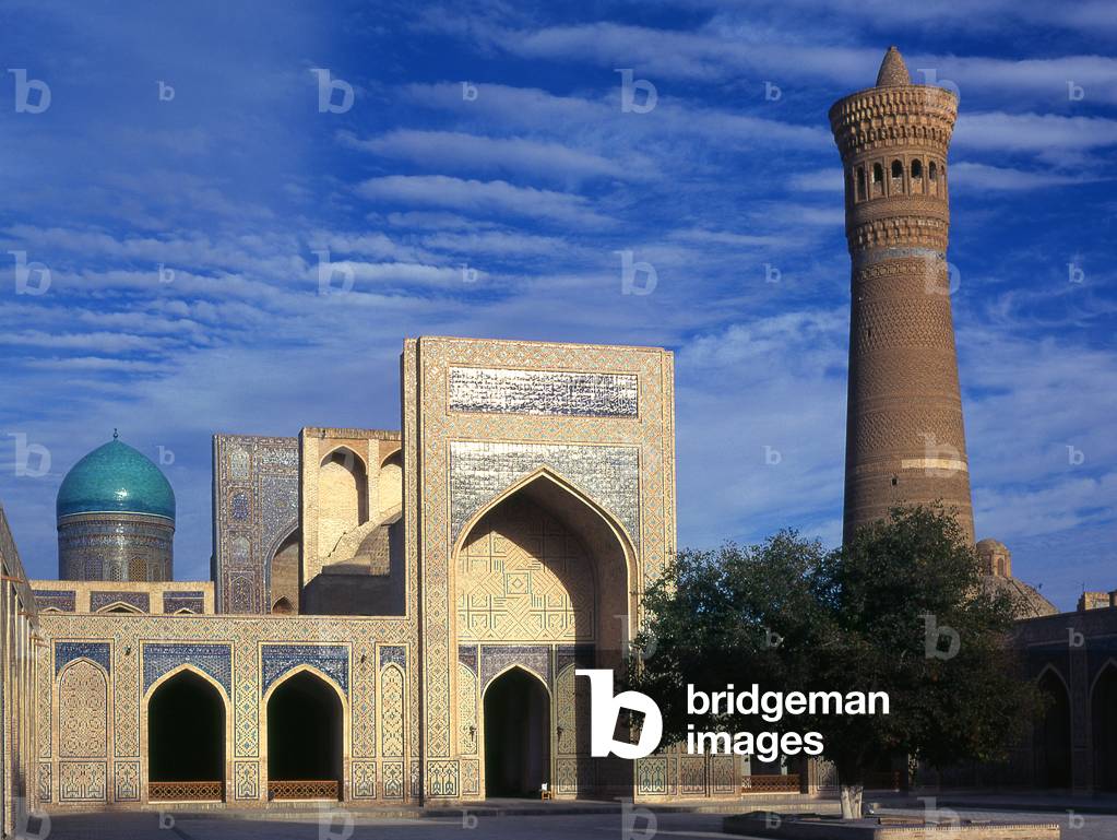 Uzbekistan: The inner courtyard of the Kalyan or Kalon mosque and minaret, part of the Po-i-Kalyan complex, Bukhara