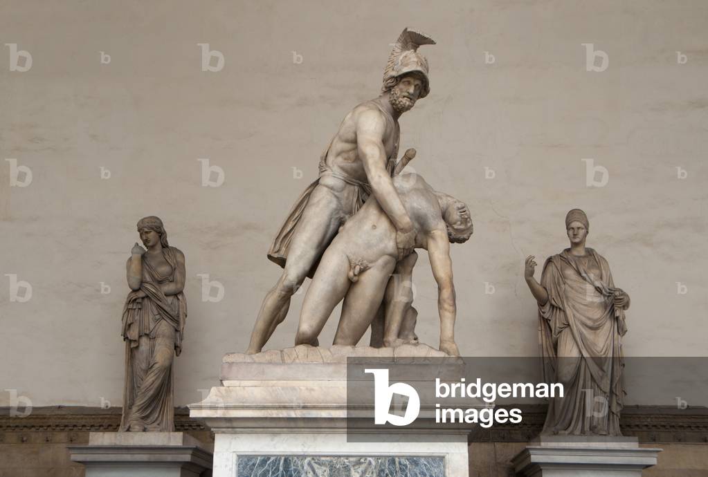 Italy: 'Menelaus holding the body of Patroclus', Loggia dei Lanzi, Piazza della Signoria, Florence. Roman Art, 1st - 2nd Century BCE