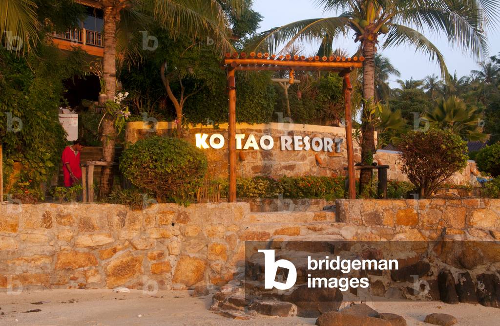 Thailand: Watering the garden at Ko Tao Resort, Ao Chalok Ban Kao, Ko Tao (Turtle Island), southern Thailand