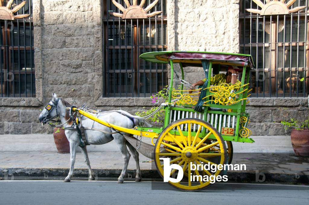 Philippines: Kalesa (horse-drawn carriage), Intramuros, Manila